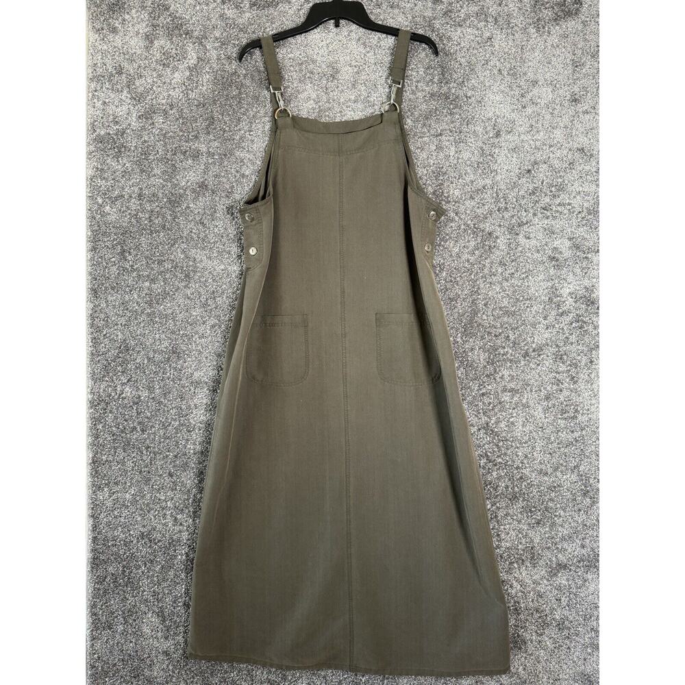 Chic Green Maxi Dress with Flowing Silhouette